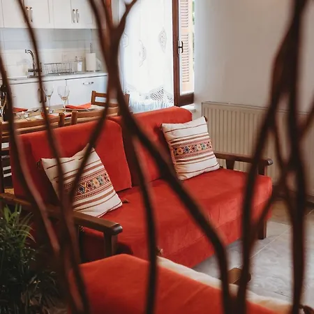 Hani Chrysomilou Kalopanagiotis