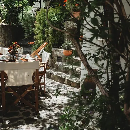 Hani Chrysomilou Case de vacanță