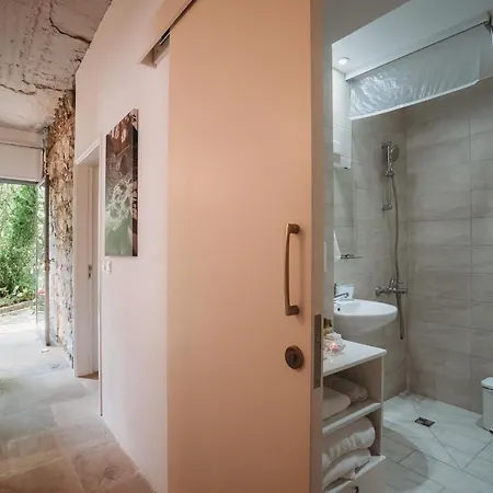 Hani Chrysomilou Case de vacanță